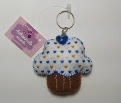 Chaveiro cupcake de feltro marrom e azul - cod 9291