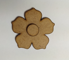 Aplique Flor com miolo solto em 3D de MDF recorte a laser 4cm - cod 9702