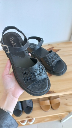 Sandalias Paris 202 negro, Rocío - comprar online