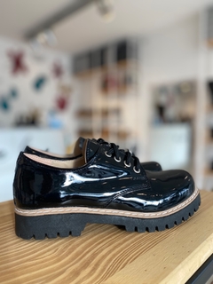 Zapatos 321 EMMA negro charol, Caribe - comprar online