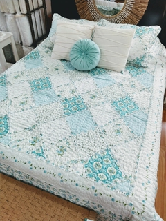 Cover Quilt Patchwork Flores Azules - comprar online