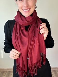 Pashmina lisa com toque macio marsala