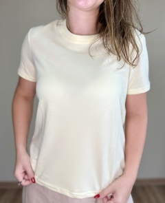 Camiseta em algodão lisa Emily - comprar online