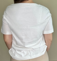 Camiseta em algodão Celma - comprar online