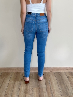 Calça jeans skinny Betina - comprar online