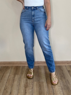 Calça Mom jeans cintura alta esther