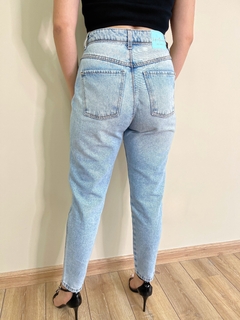 Calça Mom Jeans Selena - comprar online