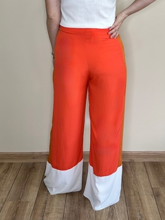 Calça pantalona de crepe laranja Jade - comprar online