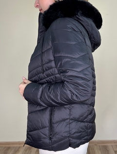 PARKA puffer curta com capuz removível preta - Moniê