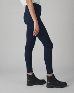 JEAN SUPER BLUE CURVY [DESIDERATA] - comprar online