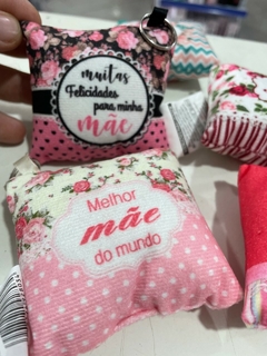 Mini Almofada chaveiro Dia das Mães na internet