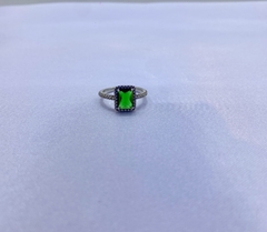 Anillo cuadrado verde - comprar online