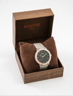 Reloj NAOMI