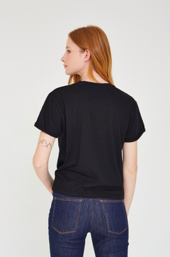 REMERA HOLE- NEGRO (OI22405A) en internet