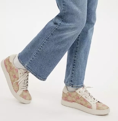 Clip Low Top Sneaker In Signature Canvas With Hearts Coach 4.5 mx - comprar en línea