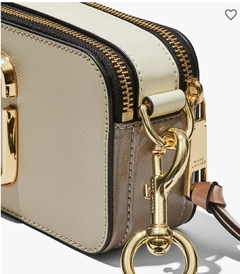 THE SNAPSHOT Marc Jacobs en internet