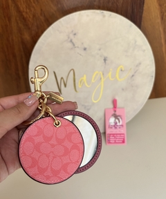 Mirror Bag Charm In Signature Canvas Coach - comprar en línea