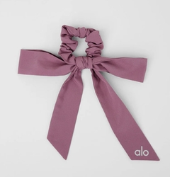 Alo Yoga SCRUNCHIE