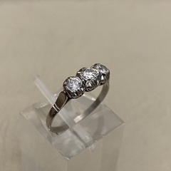 Anillo trescillo platino 950 diamantes 0 50 quilates