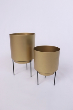 cachepó/ vaso metal dourado com suporte PEQUENO