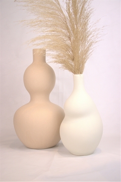 vaso cerâmica formas orgânicas