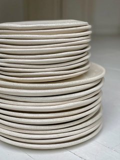 24 PLATOS PLAYOS WEDDING (12 GRANDES + 12 CHICOS) - NICOLAS POTTERY