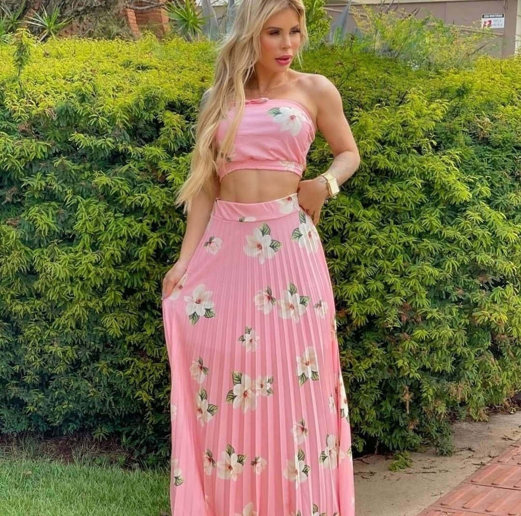 Saia longa plissada com cropped sales
