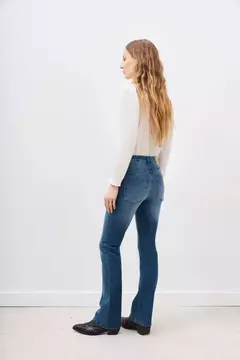 JEAN FLARE BLUE - comprar online