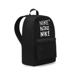 NIKE MOCHILA HERITAGE en internet