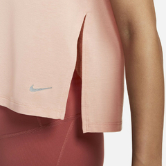 NIKE REMERA YOGA DRI FIT en internet