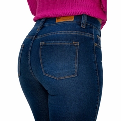 Calça Feminina Jeans Básica Revanche - loja online