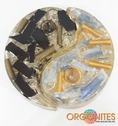 Orgonite Yin Yang com Turmalina Negra e Cianita