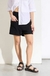 Short Waffle Negro con Bolsillo Plaque - comprar online