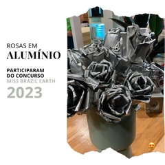 Rosa em metal, com caule, alumínio e aço inox - comprar online