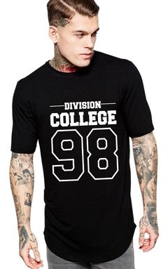 Camiseta Oversized Long Line Division College Tumblr College