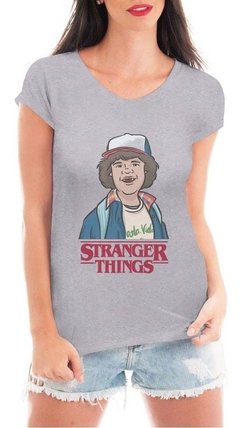 Camiseta Stranger Things Dustin Feminina Logo Serie Tumblr na internet