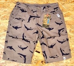 BERMUDAS REVERSIBLES DE HOMBRE CON ESTAMPA SURTIDA LINEA IRUN ART 104 TALLES 38,40,42,44 (X MEDIA ) (X DOCENA) - tienda online