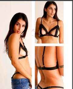 CONJUNTO EROTICO CON TIRAS LINEA MXM ART. 2106 TALLES UNICO (X DOCENA) en internet