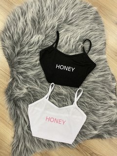 Cropped Honey na internet