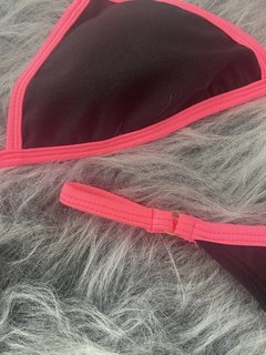 Biquíni preto com rosa neon estilo moda blogueira - Nanda Looks