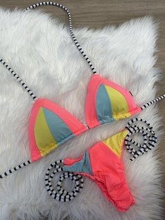 Biquíni Tricolor rosa - comprar online