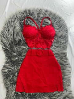 Conjunto Natal Shorts saia vermelha e cropped de renda vermelha estilo moda gringa - comprar online