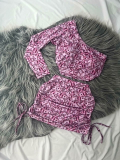 Conjunto 2 peças saia drapeada e cropped mula manca dolár rosa estilo moda asthetic - Nanda Looks
