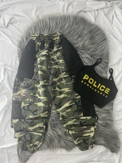 Imagem do Conjunto Street de corrente camuflado verde com preto estilo moda gringa