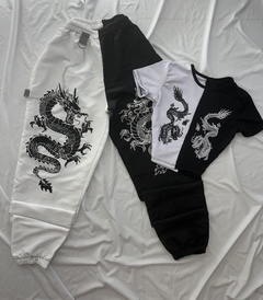 Conjunto bicolor calça tactel e cropped dragão estilo moda gringa