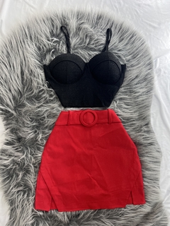 Conjunto festas shorts saia vermelha e cropped lurex brilhoso com bojo - comprar online