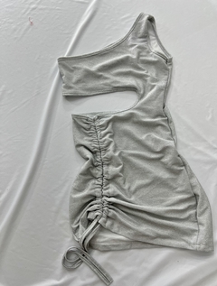 Vestido lurex branco drapeado aberto na cintura estilo moda blogueira - comprar online