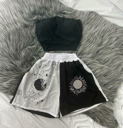 Conjunto feminino shorts tactel e cropped faixa com bojo sol e lua carinha tuses sorriso rosto feliz estilo moda gringa - loja online