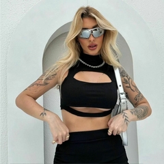 Cropped balada canelado preto sem bojo estilo moda gringa