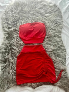 Imagem do Conjunto HappyCat feminino natal vermelho cropped faixa e saia estilo moda gringa